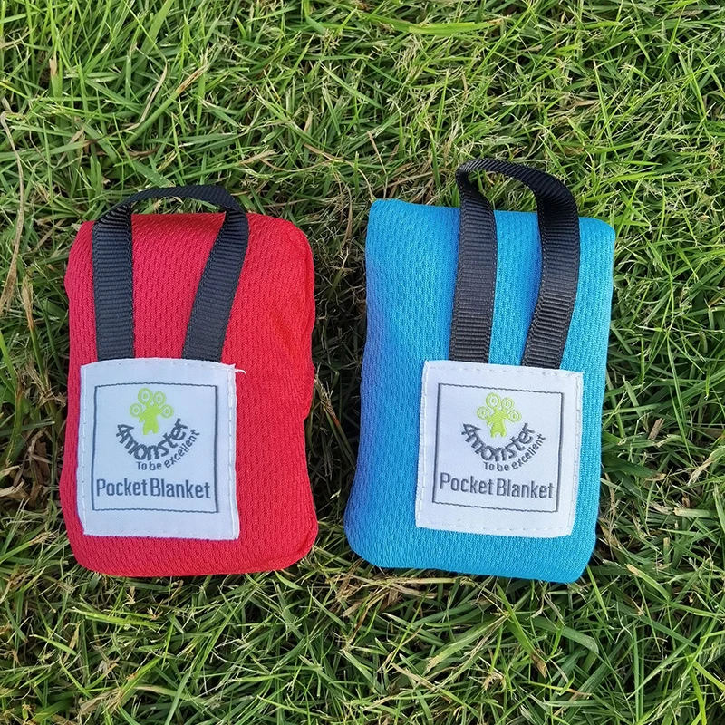 Mini Portable Lightweight Picnic Mat Pocket Blanket Waterproof Outdoor Travel Camping Beach Blanket Foldable Durable Blanket Mat - Image 3